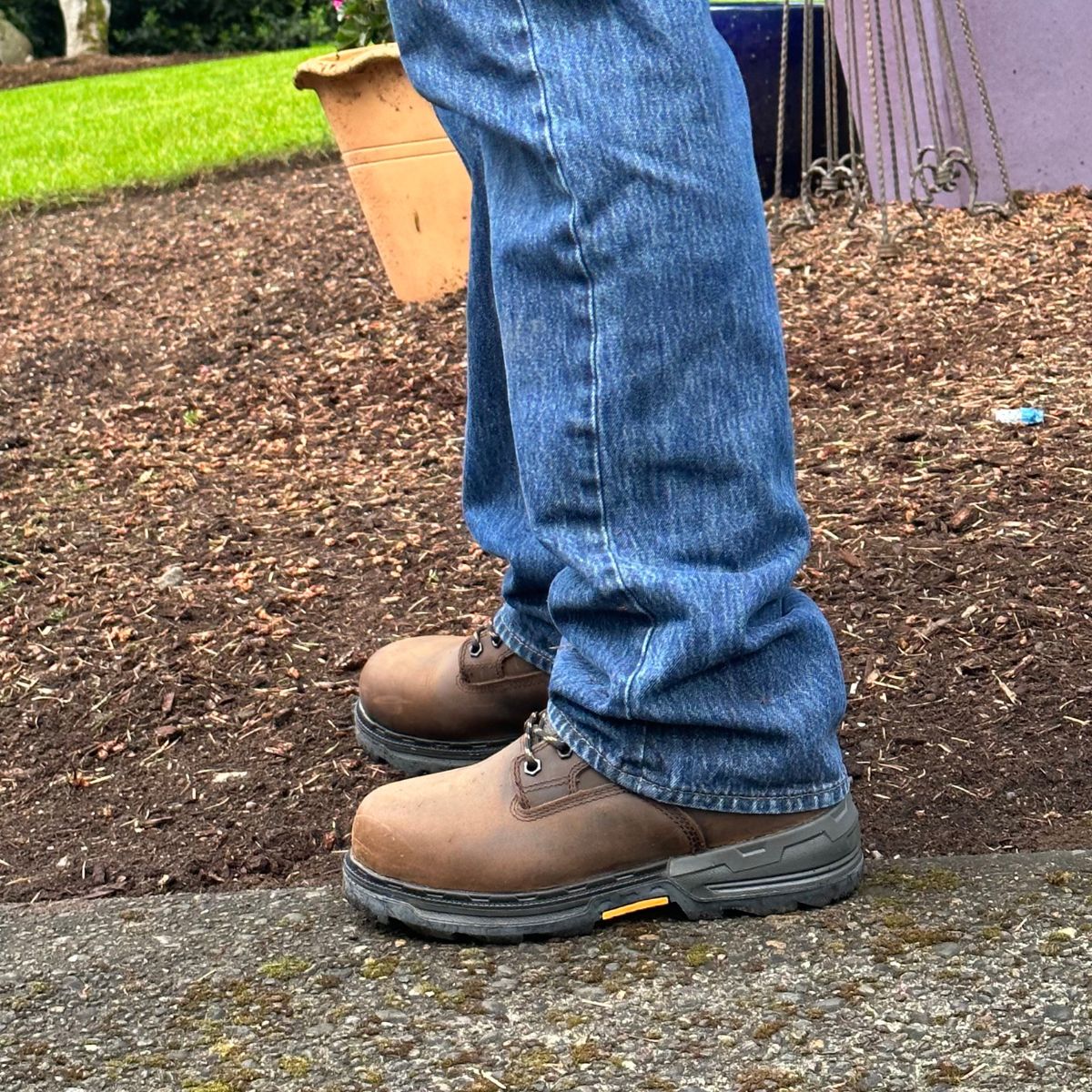 Tackling demanding landscaping tasks with the Sawhorse 6” Soft Toe Men’s Waterproof Work Boot in Brown, engineered for lasting durability and all-day comfort.